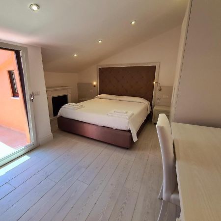 Isola Nel Parco Villas & Rooms ลามัดดาเลนา ภายนอก รูปภาพ